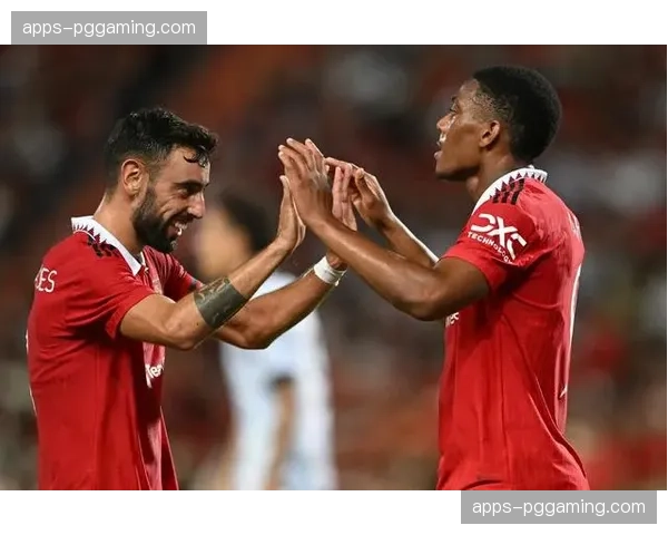 曼联进攻端依赖B费组织 葡萄牙中场传球视野决定比赛走向